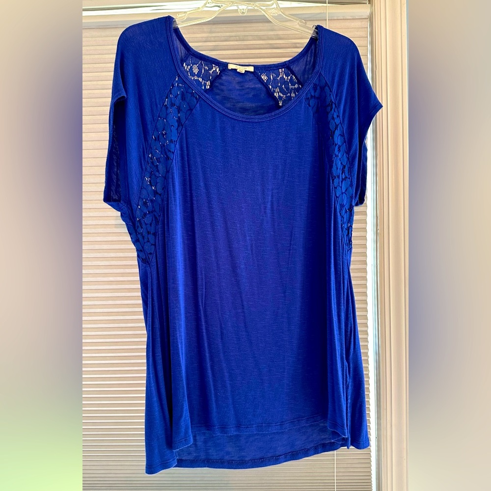 Women’s blue tunic blouse- size L